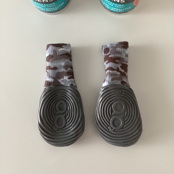Goo-eez Dog Boots - Camo/Grey - Large - Set of 4 -  BNIP - Picture 3 of 5